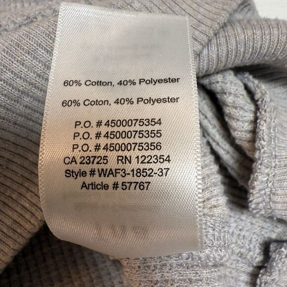 Aritzia TNA Thermal Size M Boatneck Long-sleeve Waffle Gray Knit Top Sweater - Picture 10 of 10